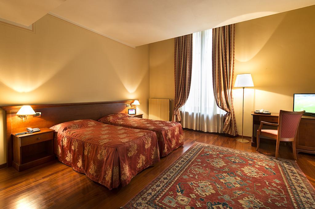 Centro Paolo VI Hotel Brescia Luaran gambar